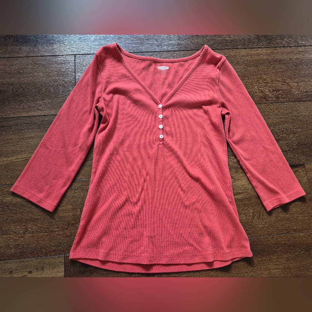 Old Navy 3/4 Sleeve Vneck Slim Fit Tshirt Women's Sz S